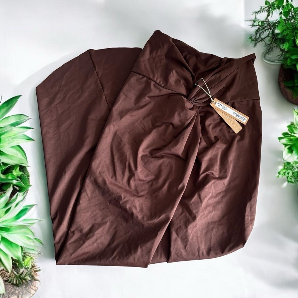 NWT SKIMS recycled swim sarong long skirt in the color cocoa XS